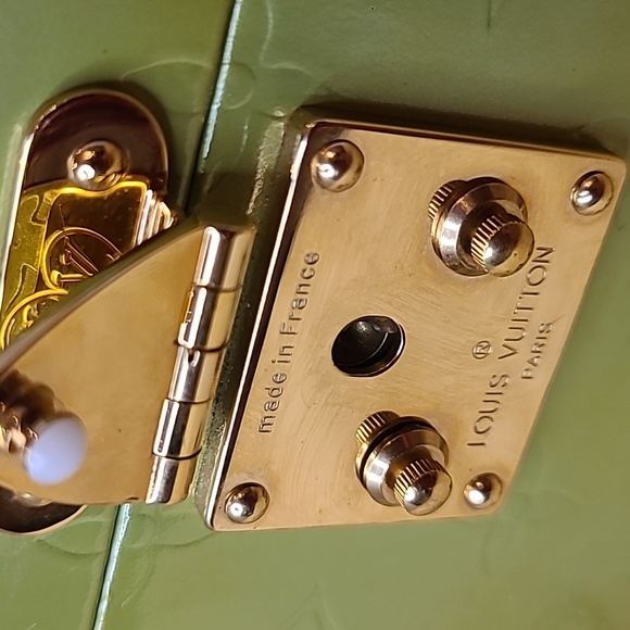 LOUIS VUITTON VINTAGE 1998 MONOGRAM VERNIS BLEECKER POUCH GREEN/BLUE STUNNING! - Picture 3 of 17